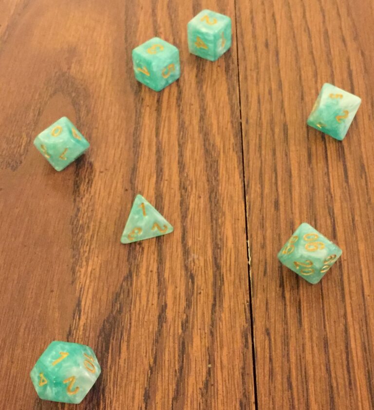 TGN Review: Iconic Blue 2 Dice Set From Kraken Dice